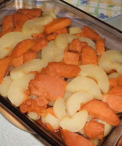 Baking pan filled with Maple Yams and Pears