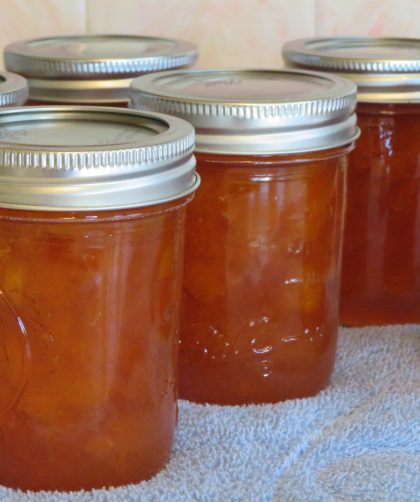 8-ounce jars of apricot jam